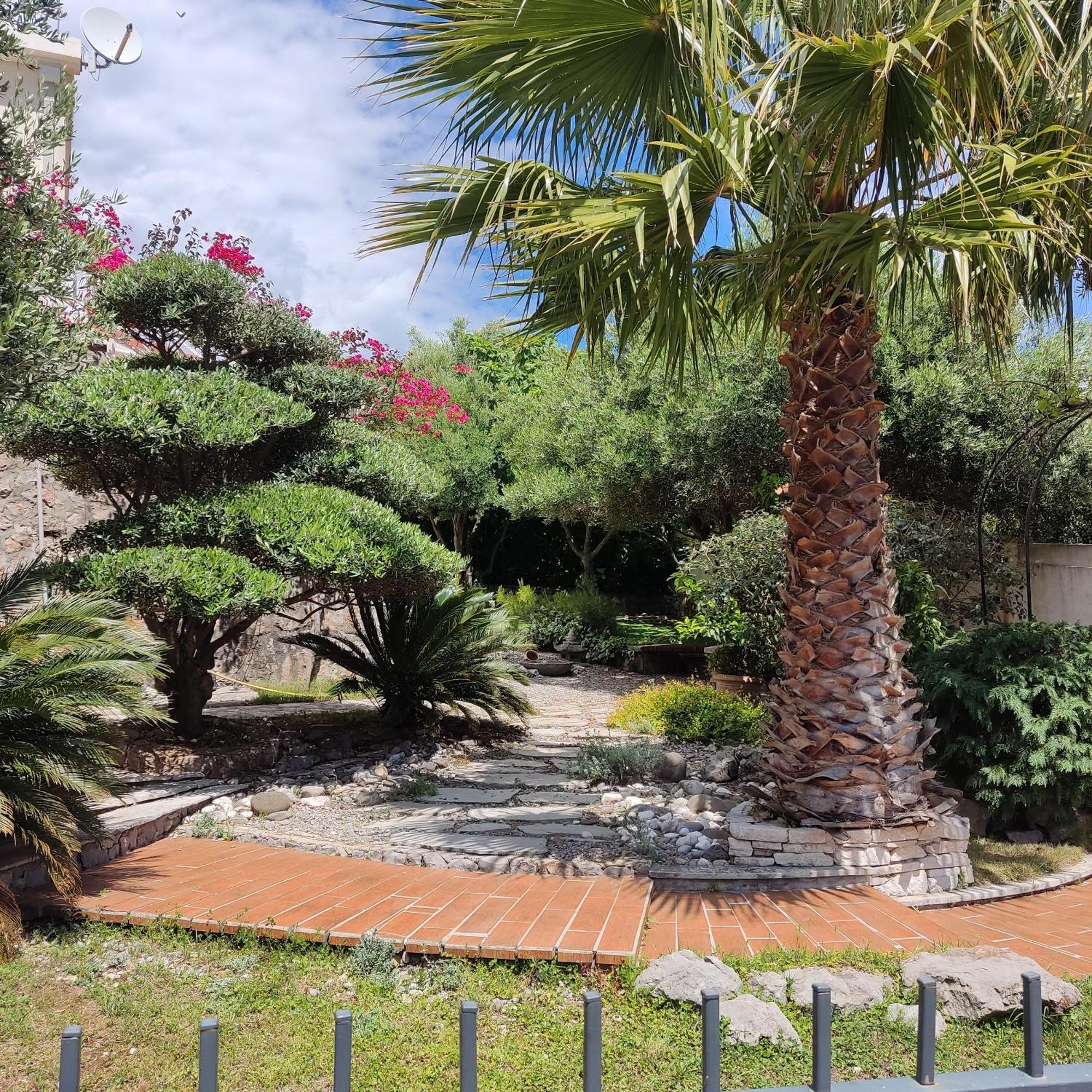 Suntime Villa 7 Tivat Buitenkant foto