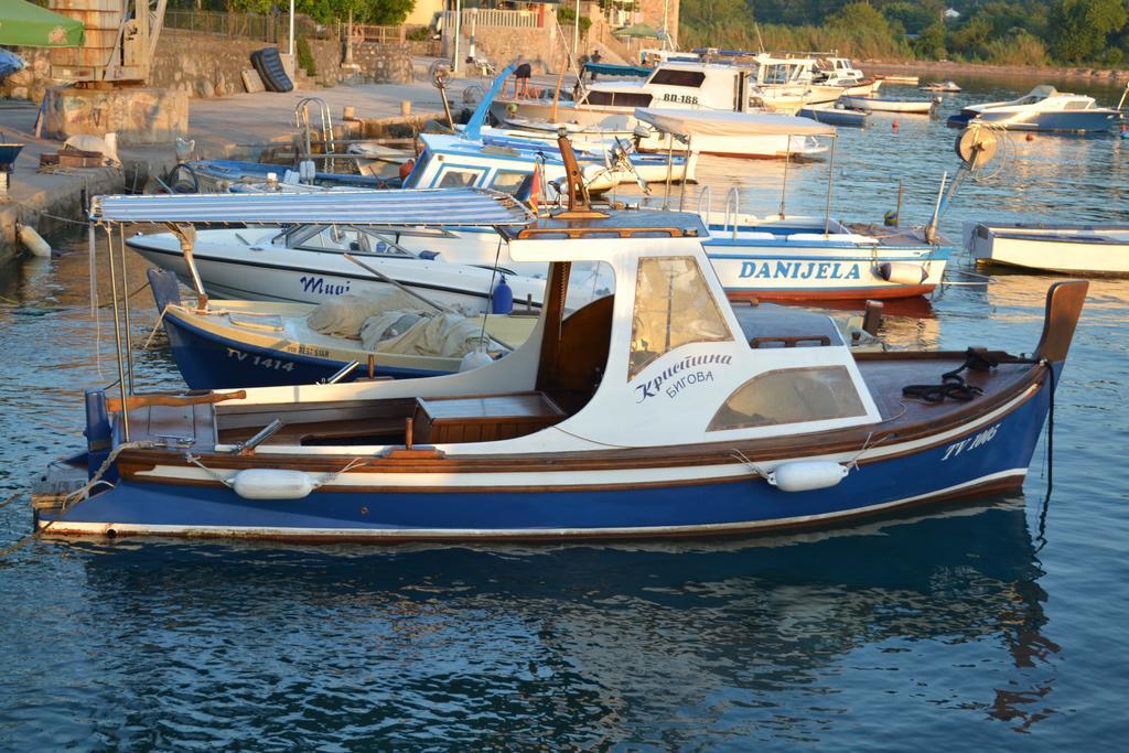 Suntime Villa 7 Tivat Buitenkant foto