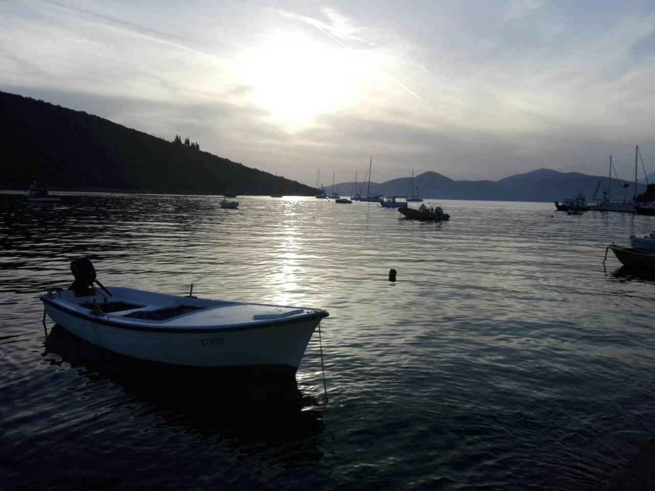 Suntime Villa 7 Tivat Buitenkant foto